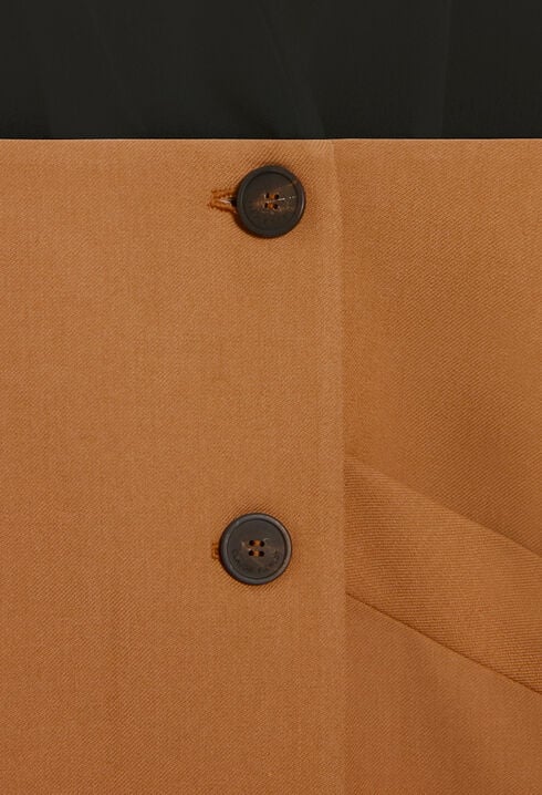 Kurzes, tailliertes Kleid, zweifarbig