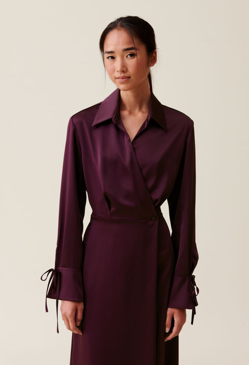 Langes fließendes Kleid
