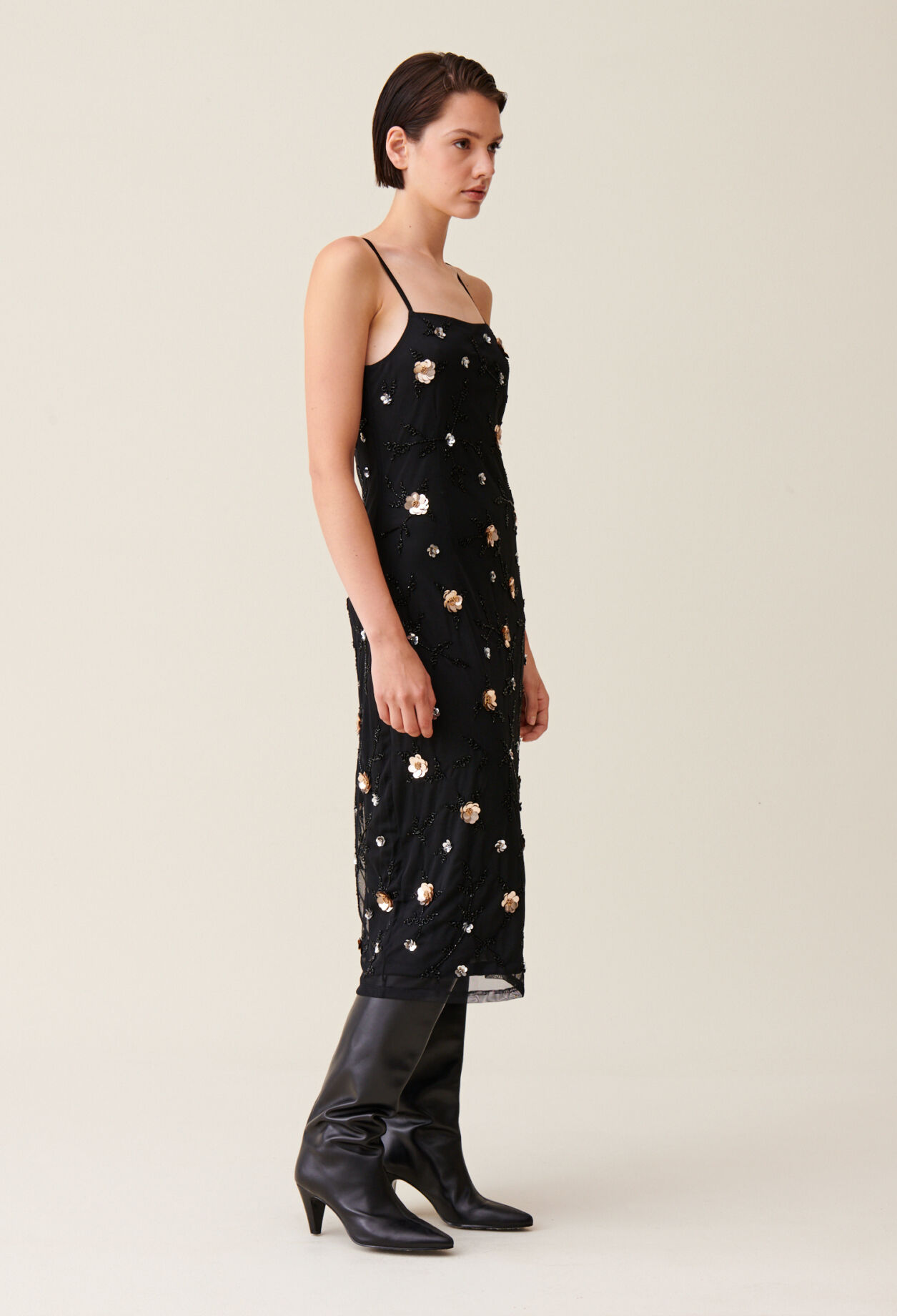 Langes fließendes Kleid Pailletten