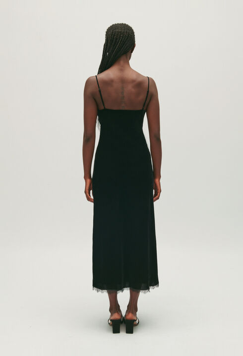 Midikleid aus schwarzem Samt