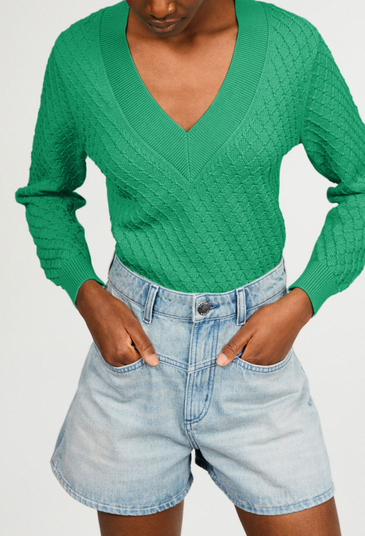 Kurzer Pullover