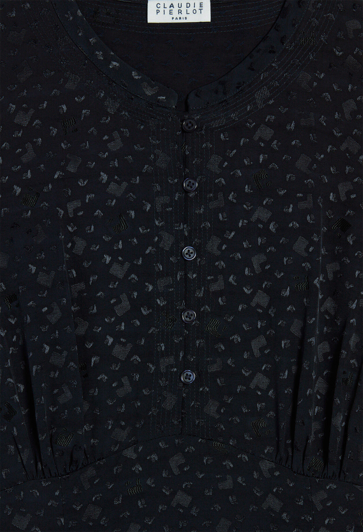 Halblanges Kleid