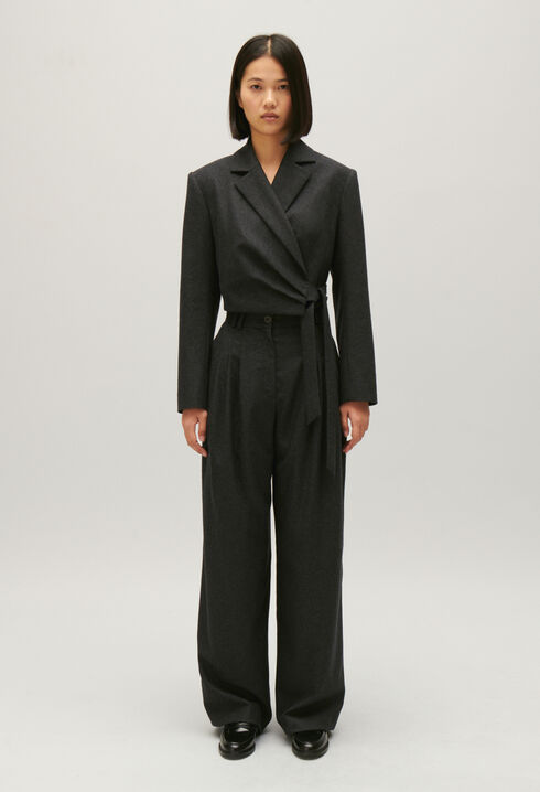 Kurzer grau melierter Blazer