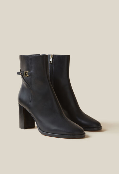 Lacklederstiefeletten mit Absatz