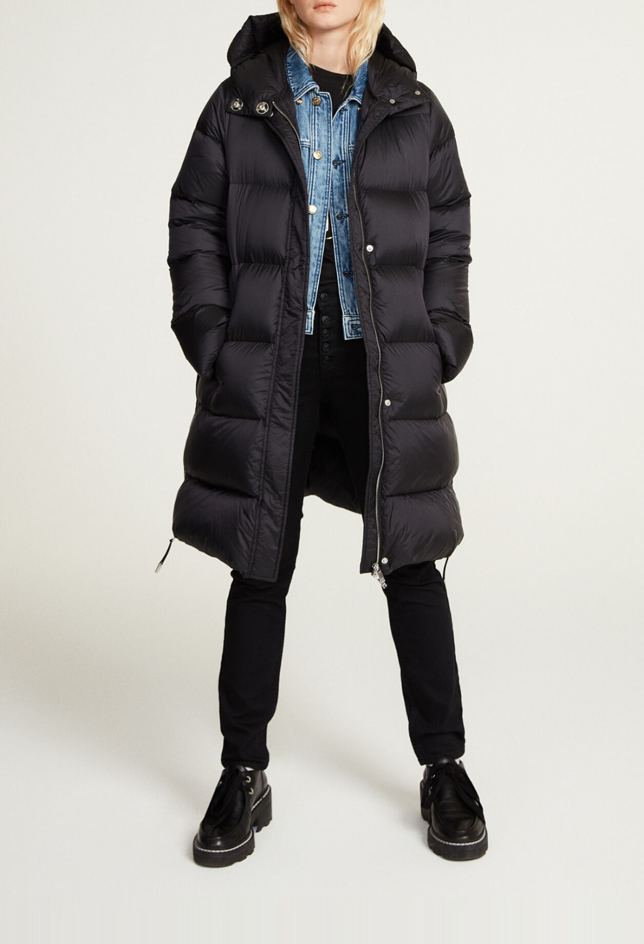 Schwarze Steppjacke
