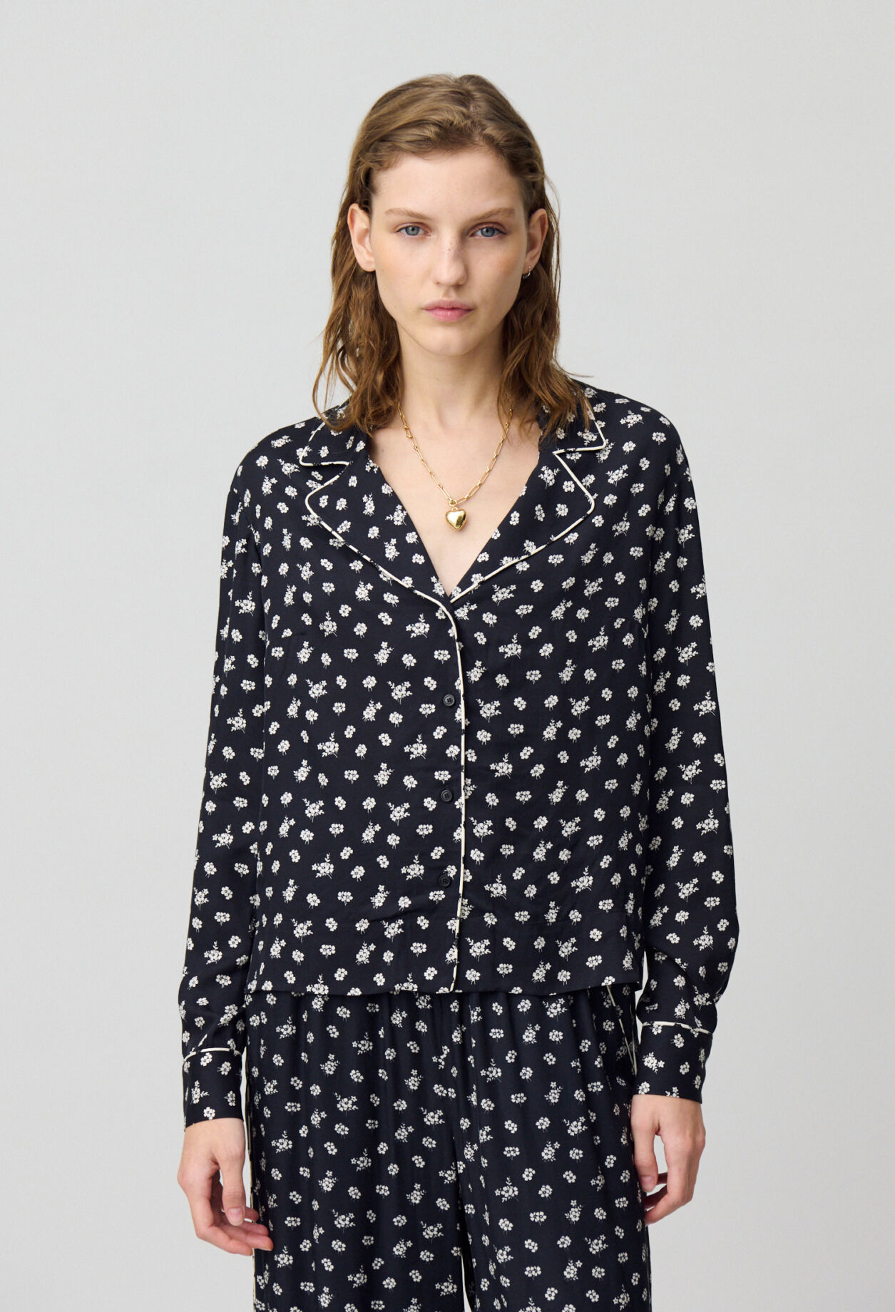 Kurze fließende Bluse