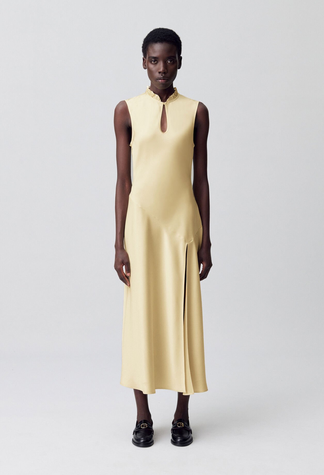 Fließendes Maxikleid