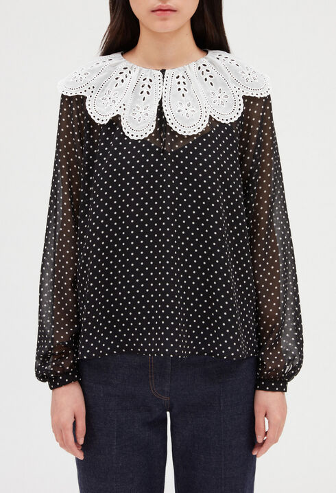 Gepunktete Bluse mit Bubikragen