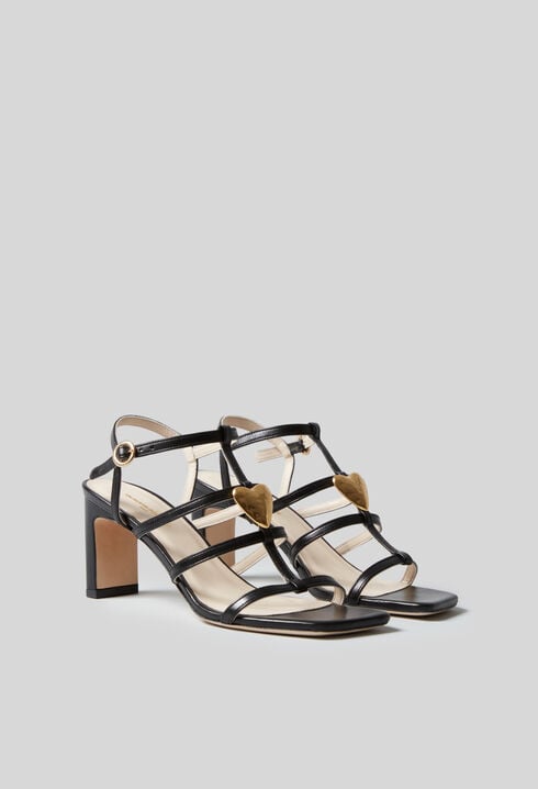 Lederschuhe mit Herzabsatz