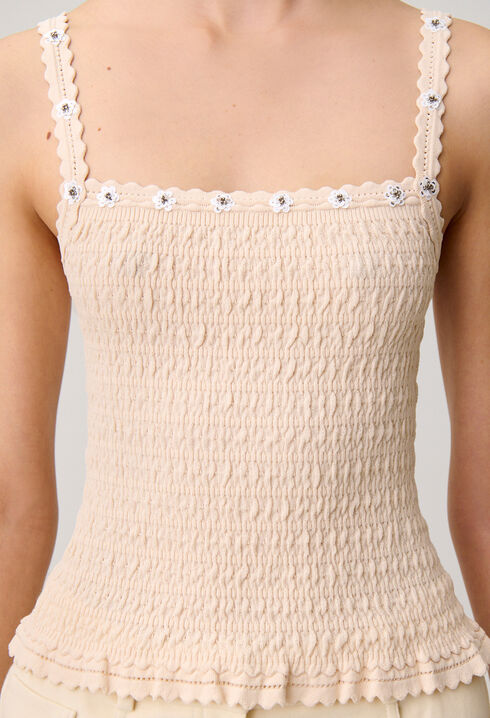 Top mit Blumenstickerei