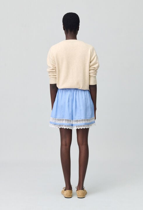 Gestreifte Shorts mit Spitze
