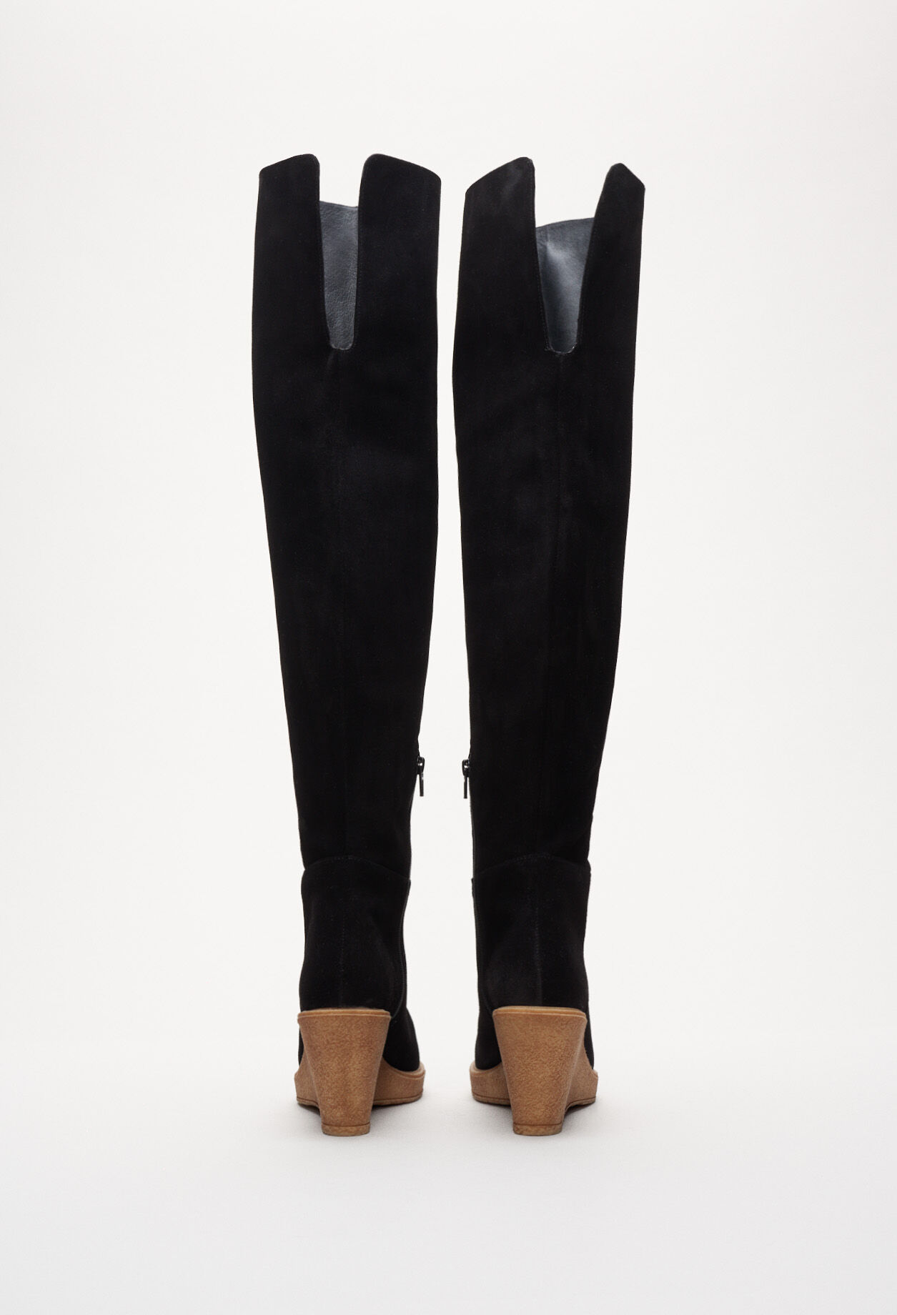 Overkneestiefel mit Plateausohlen