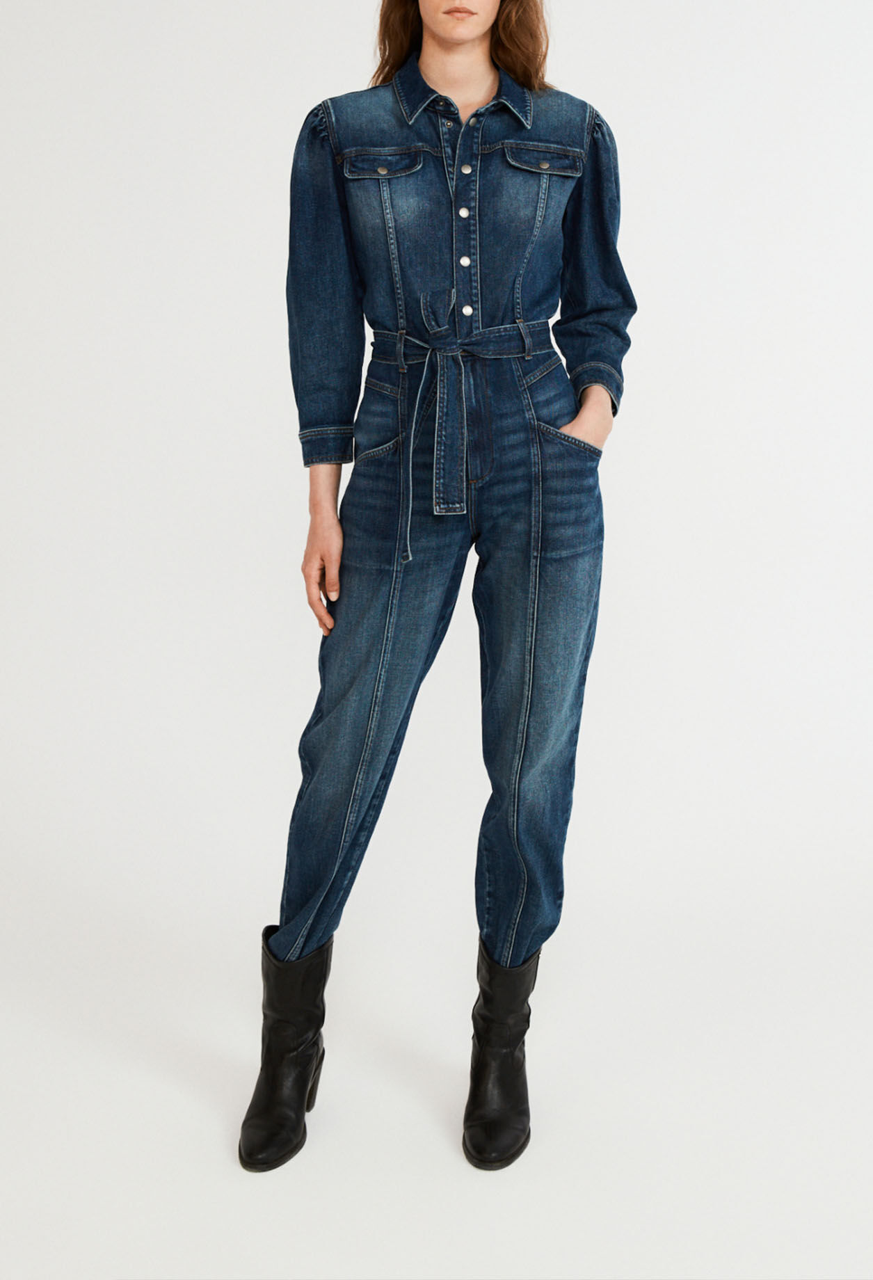 Umweltfreundlicher Denim-Anzug