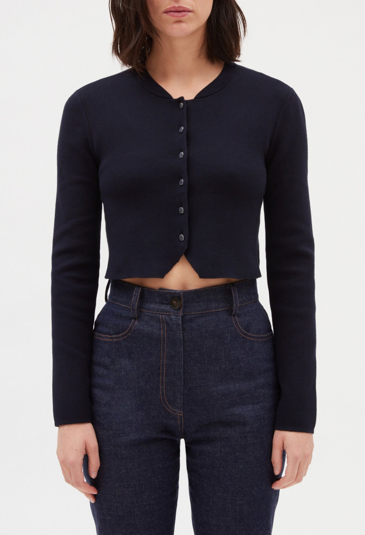 Kurzer Cardigan mit langen Ärmeln