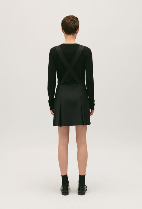 Kurzes trägerloses schwarzes Kleid