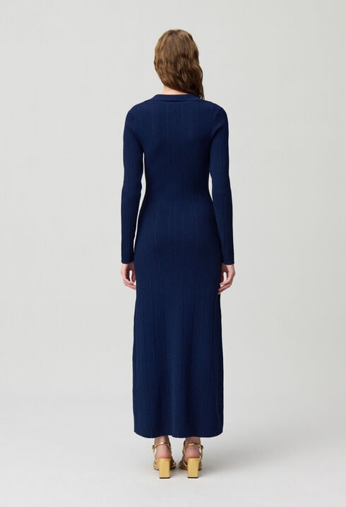 Knielanges Strickkleid