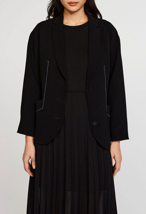 Gegürtete Jacke