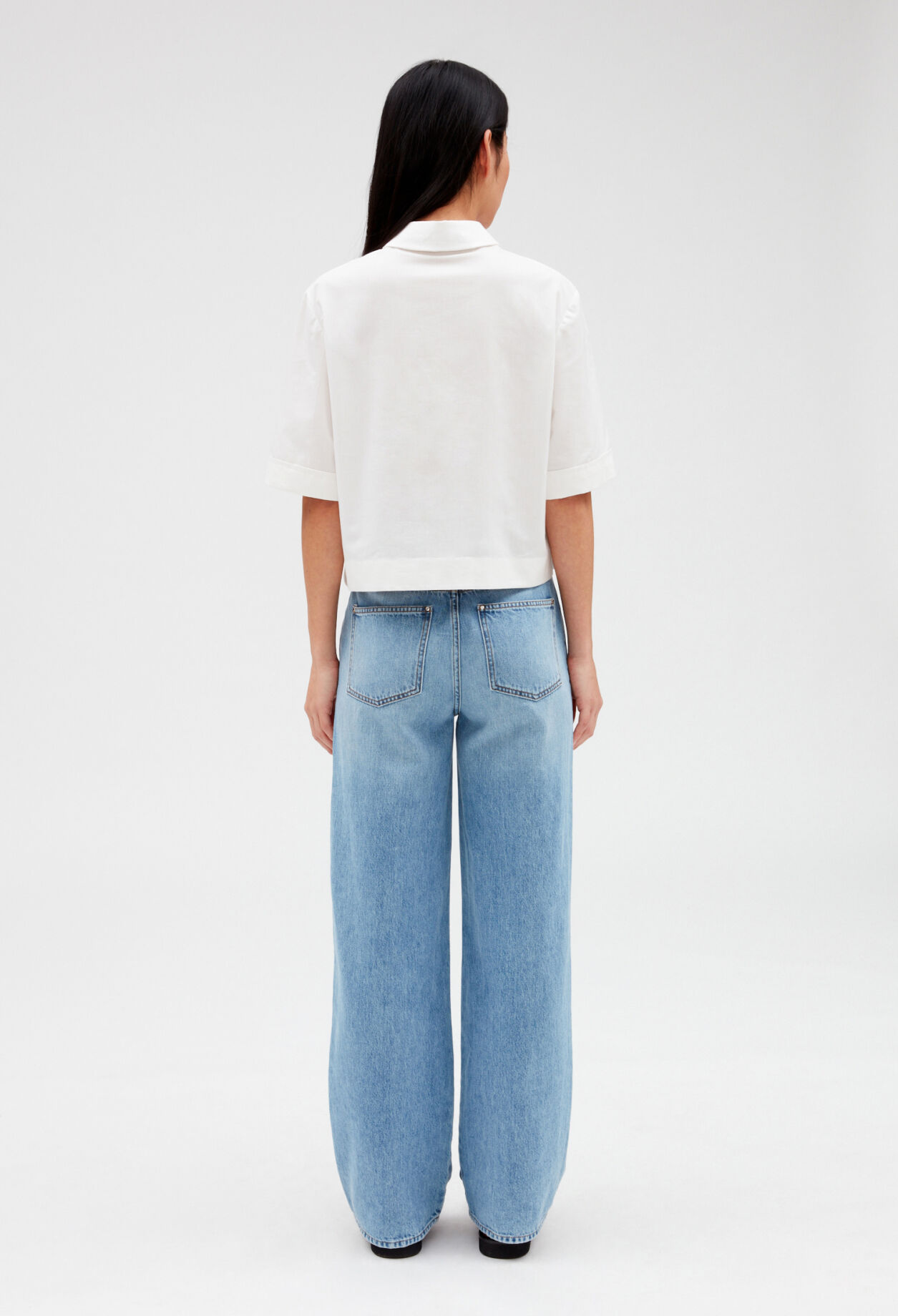 Kurze bestickte Bluse, ecru