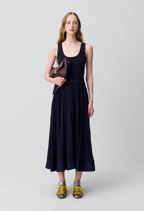 Langes, plissiertes Kleid, marineblau