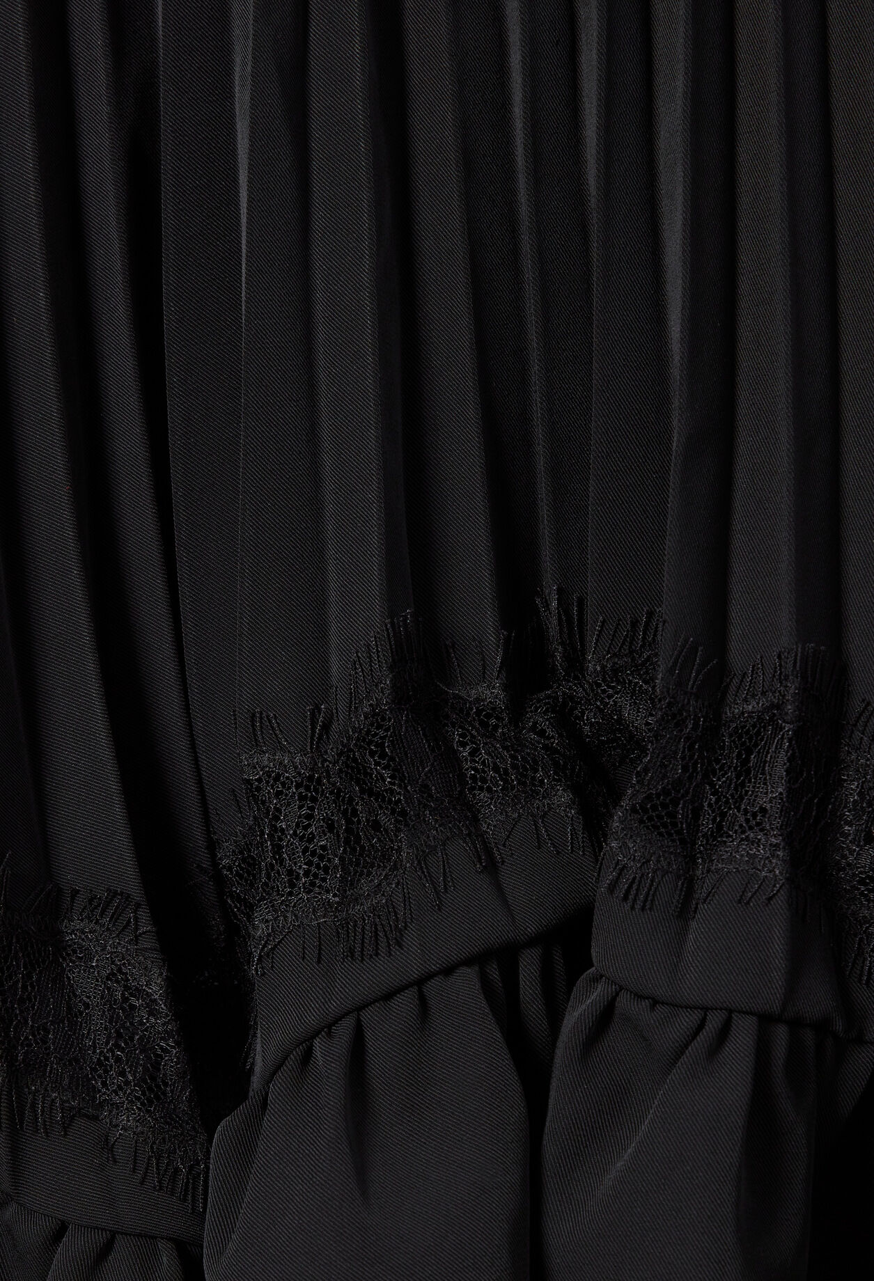 Asymmetrischer Spitzenrock