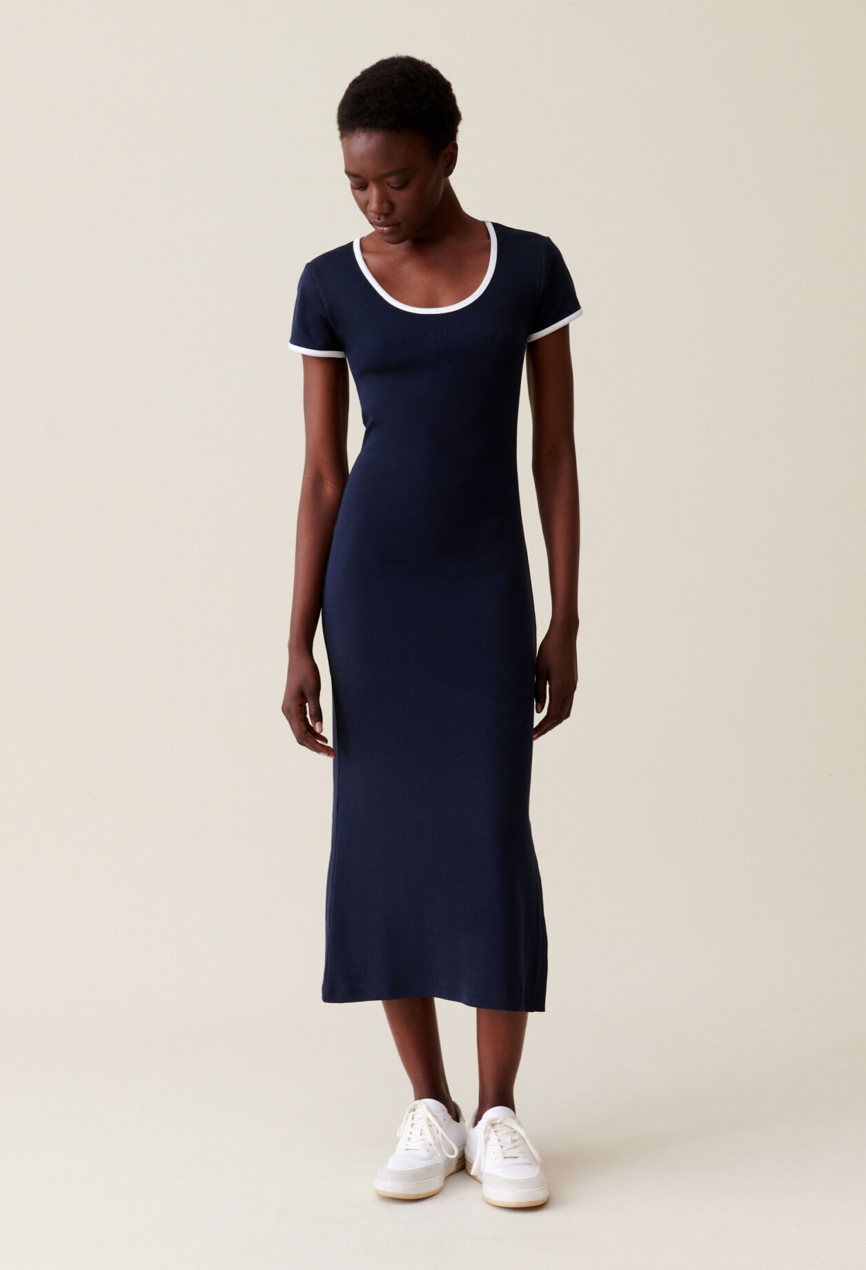 Korpernahes langes Kleid