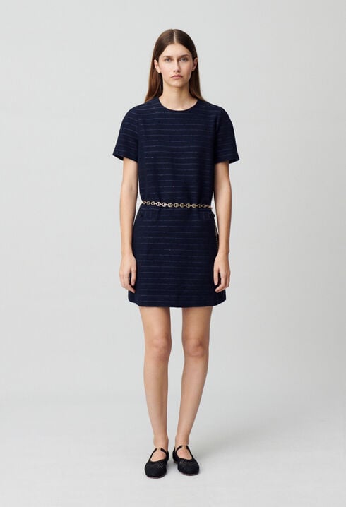 Kurzes gestreiftes Kleid