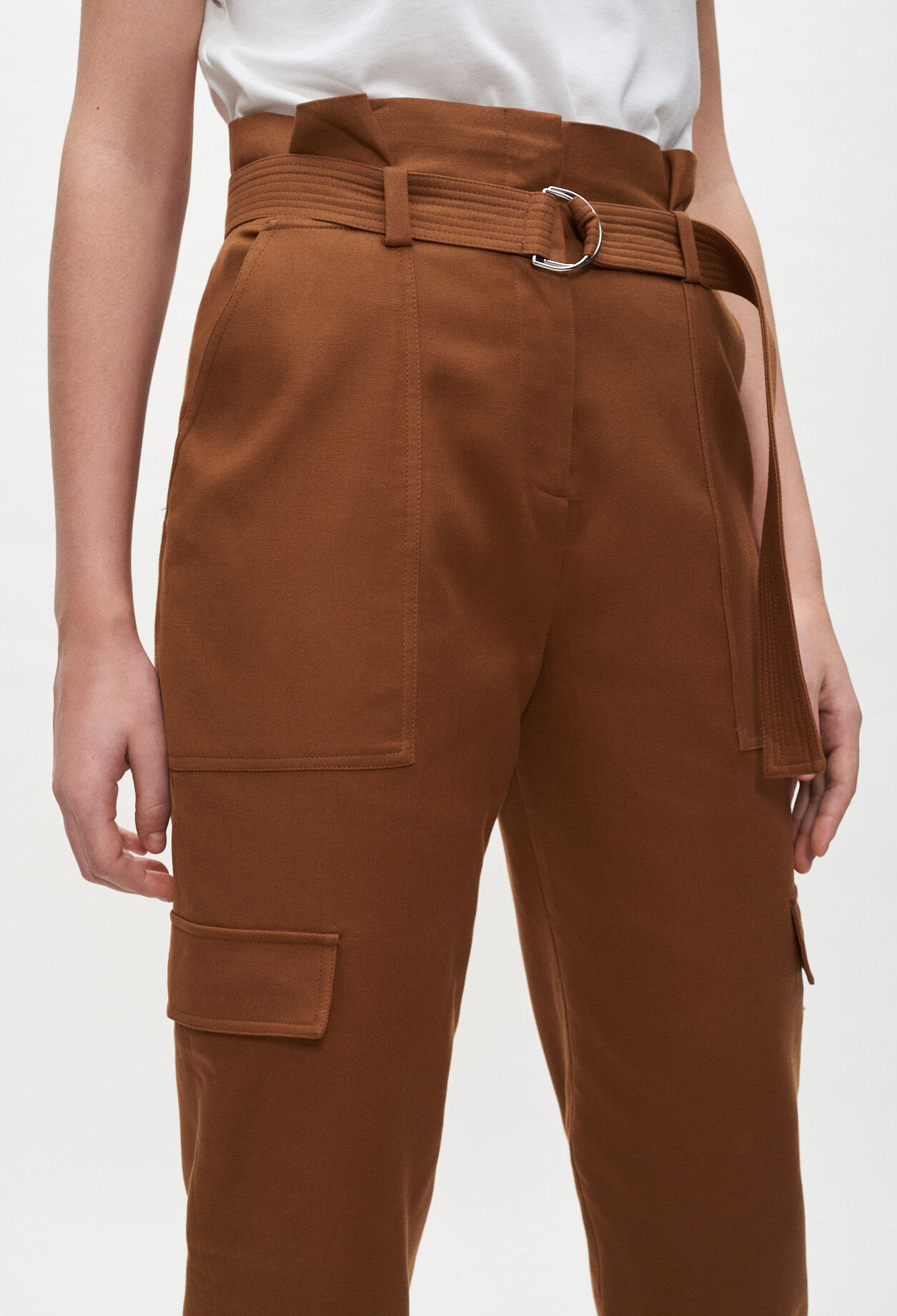 Hose mit geradem Schnitt und Taschen