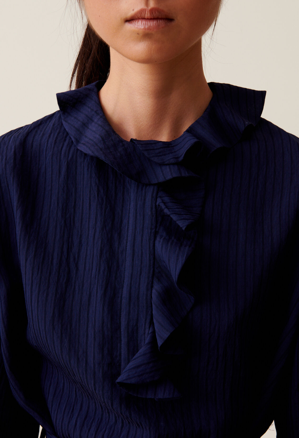 Gestreiftes Kleid Rüschen Blau