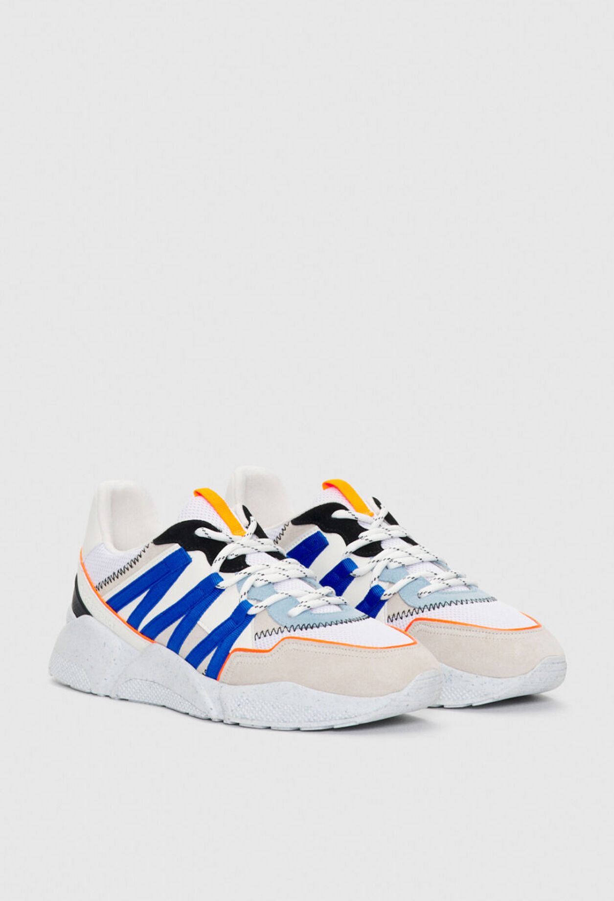 Grafische Sneakers  Öko-Leder
