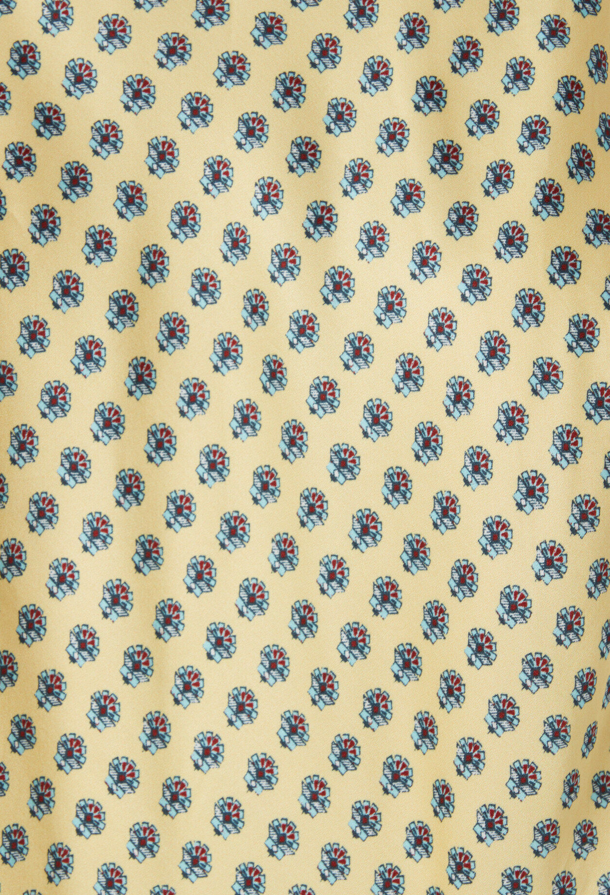 Langes, satiniertes Kleid