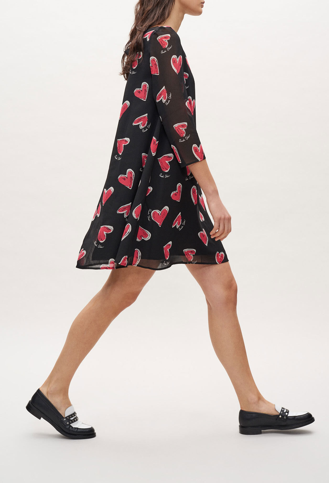 Ausgestelltes kurzes Kleid