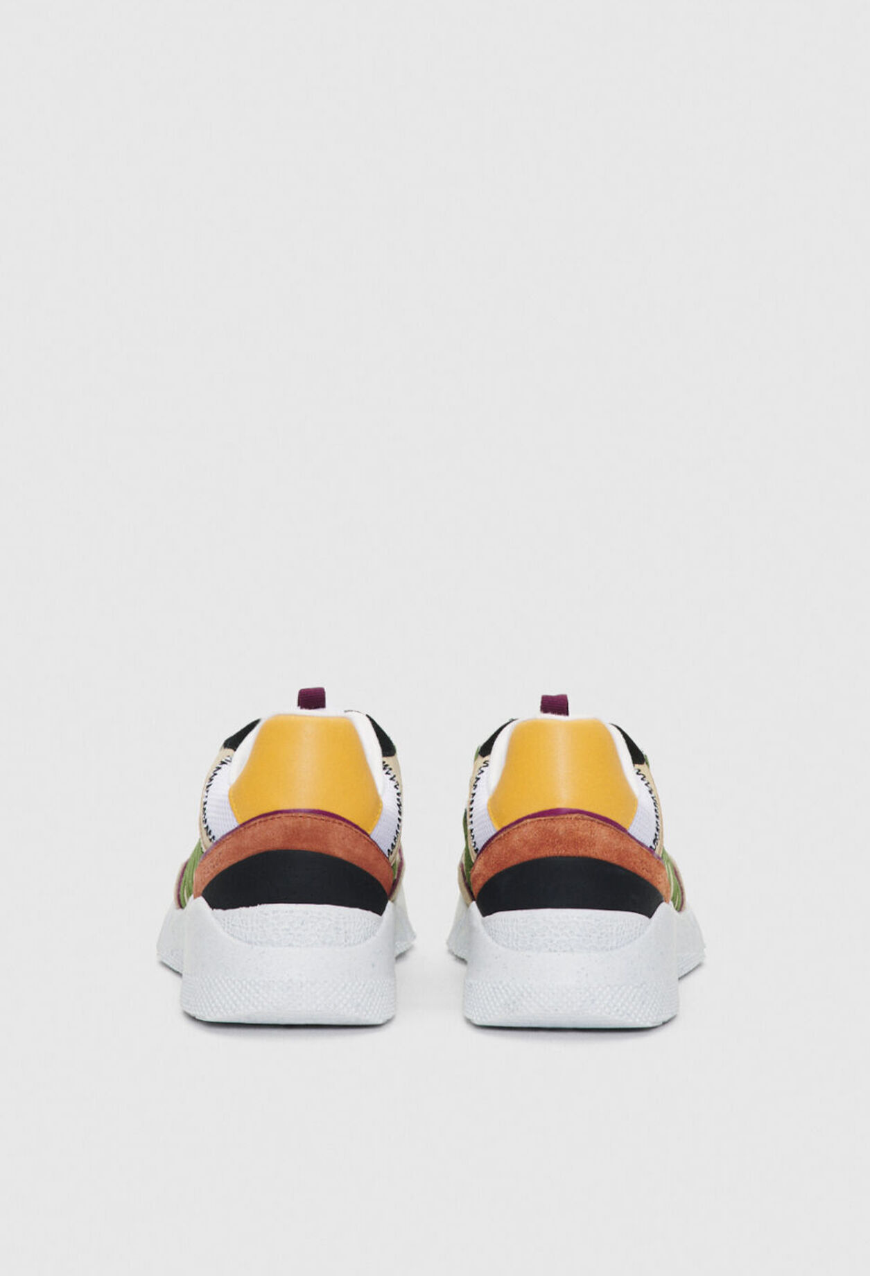 Grafische Sneakers  Öko-Leder