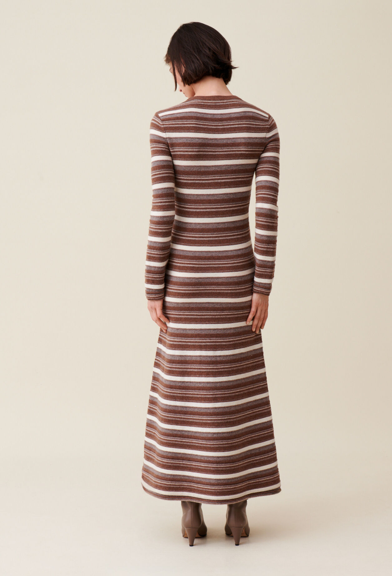 Gestreiftes Wollkleid