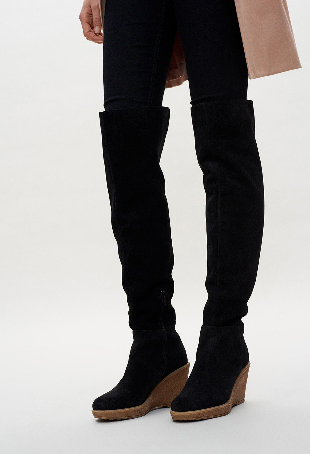 Overkneestiefel mit Plateausohlen