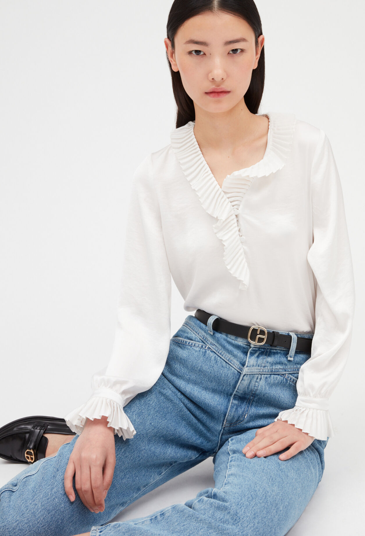 Bluse mit volant-besatz