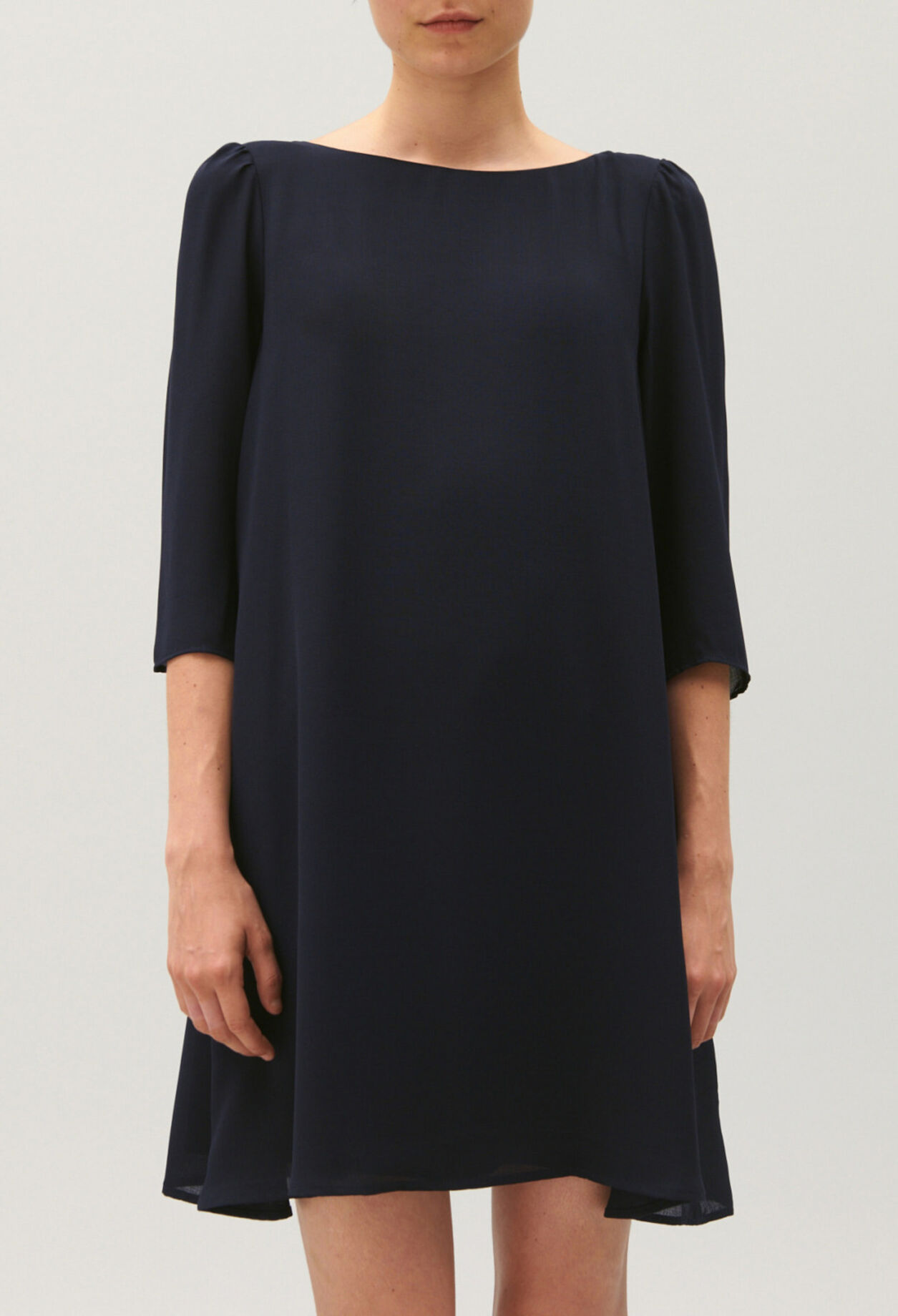 Ausgestelltes Kleid
