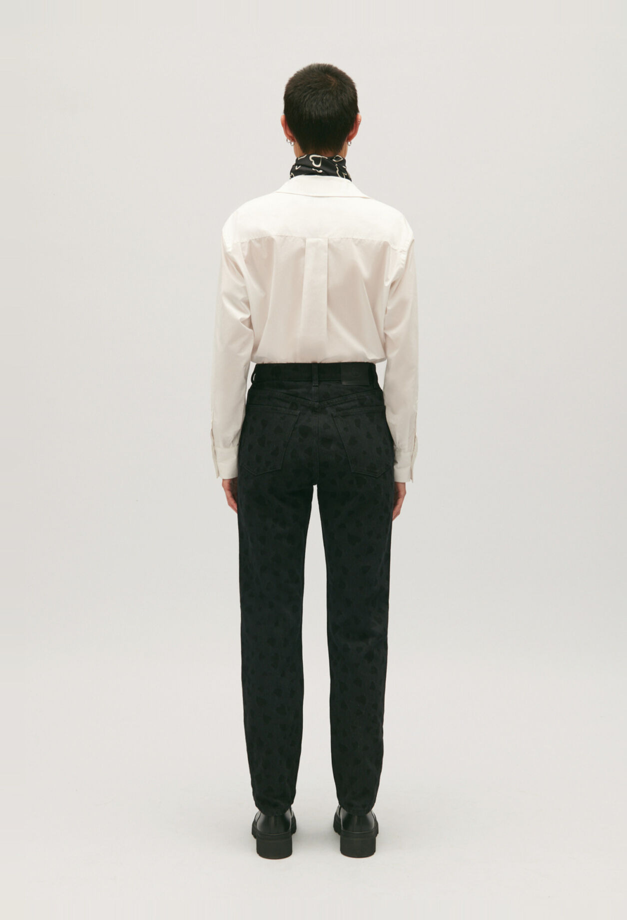 Gerade Jeans mit Herzen