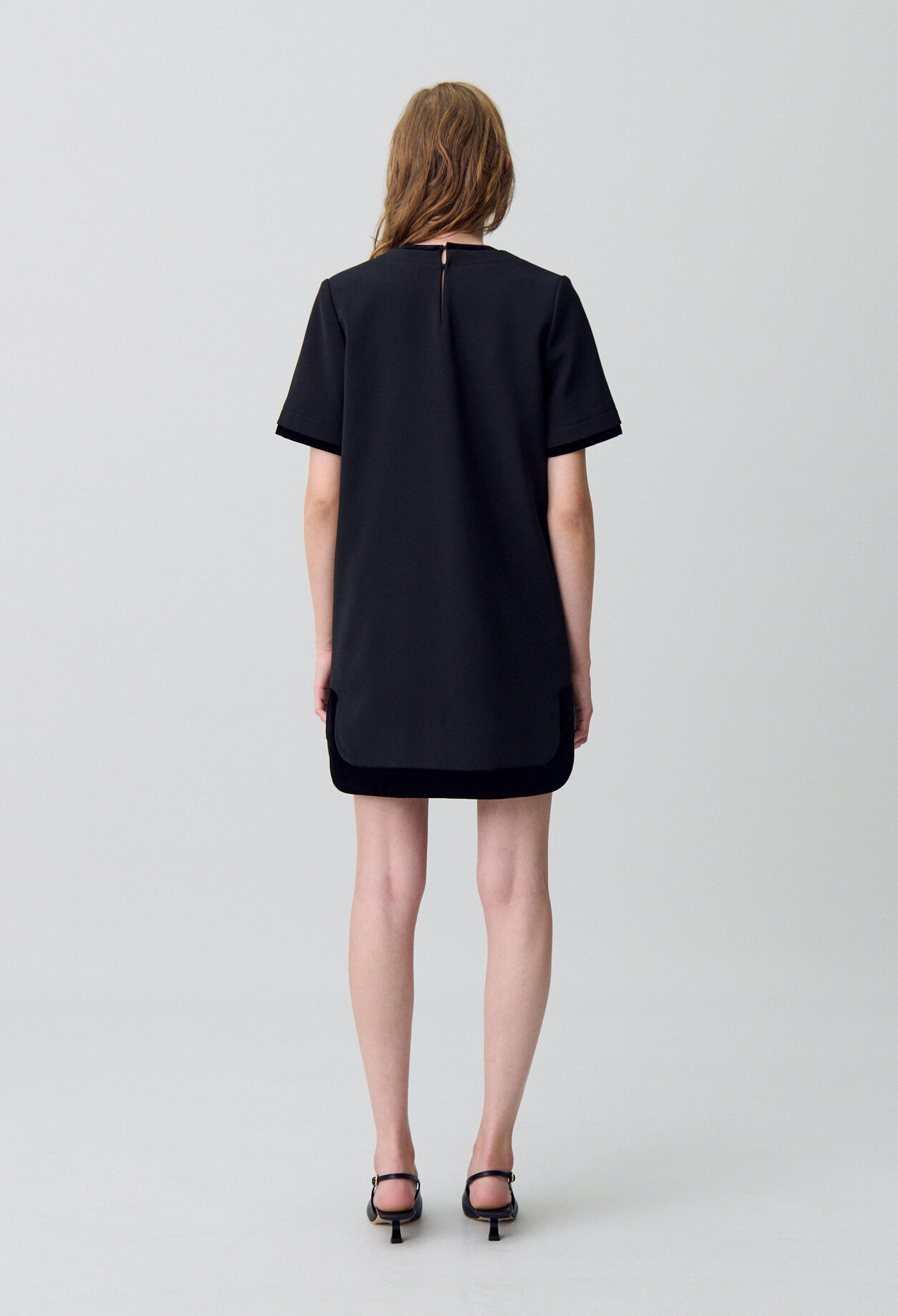 Kurzes Samtkleid