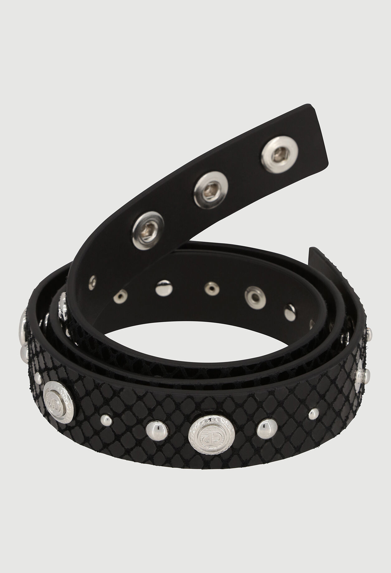 Leder- und Metallgürtel