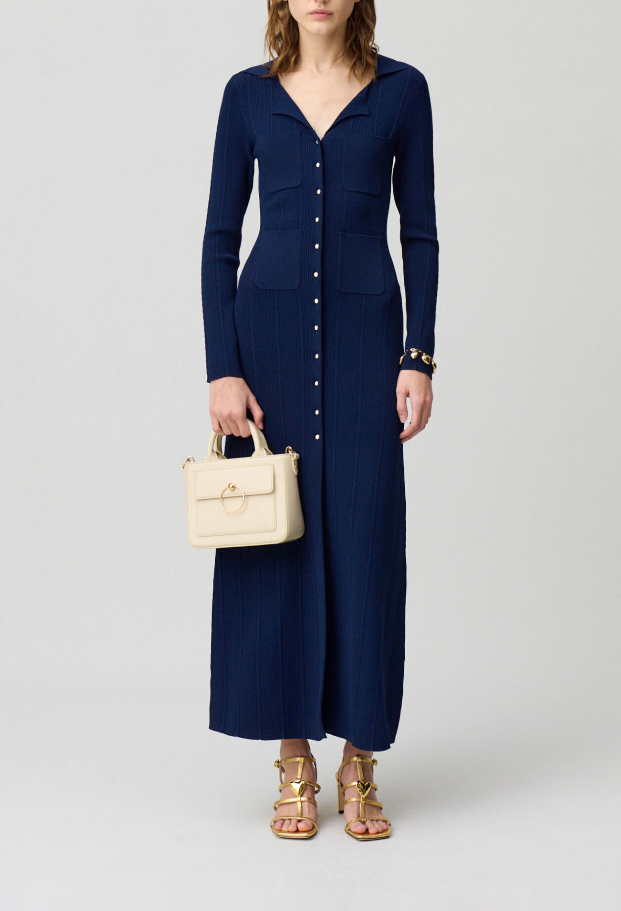Knielanges Strickkleid