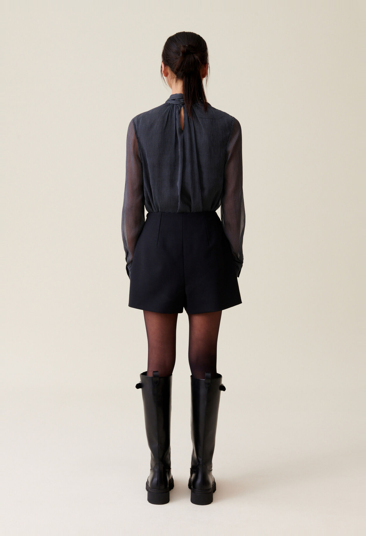 Schwarze High-Waist Shorts