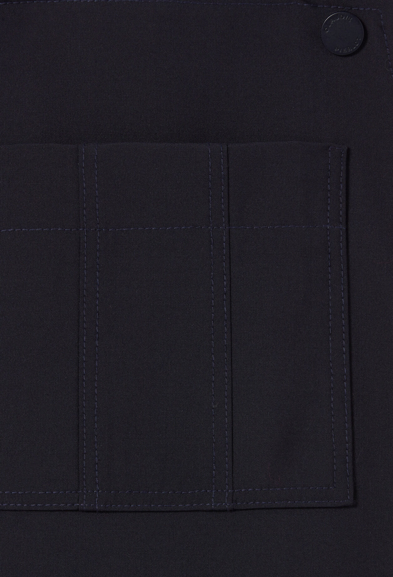 Kurzes Latzkleid