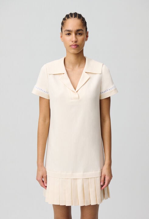 Kurzes Faltenkleid