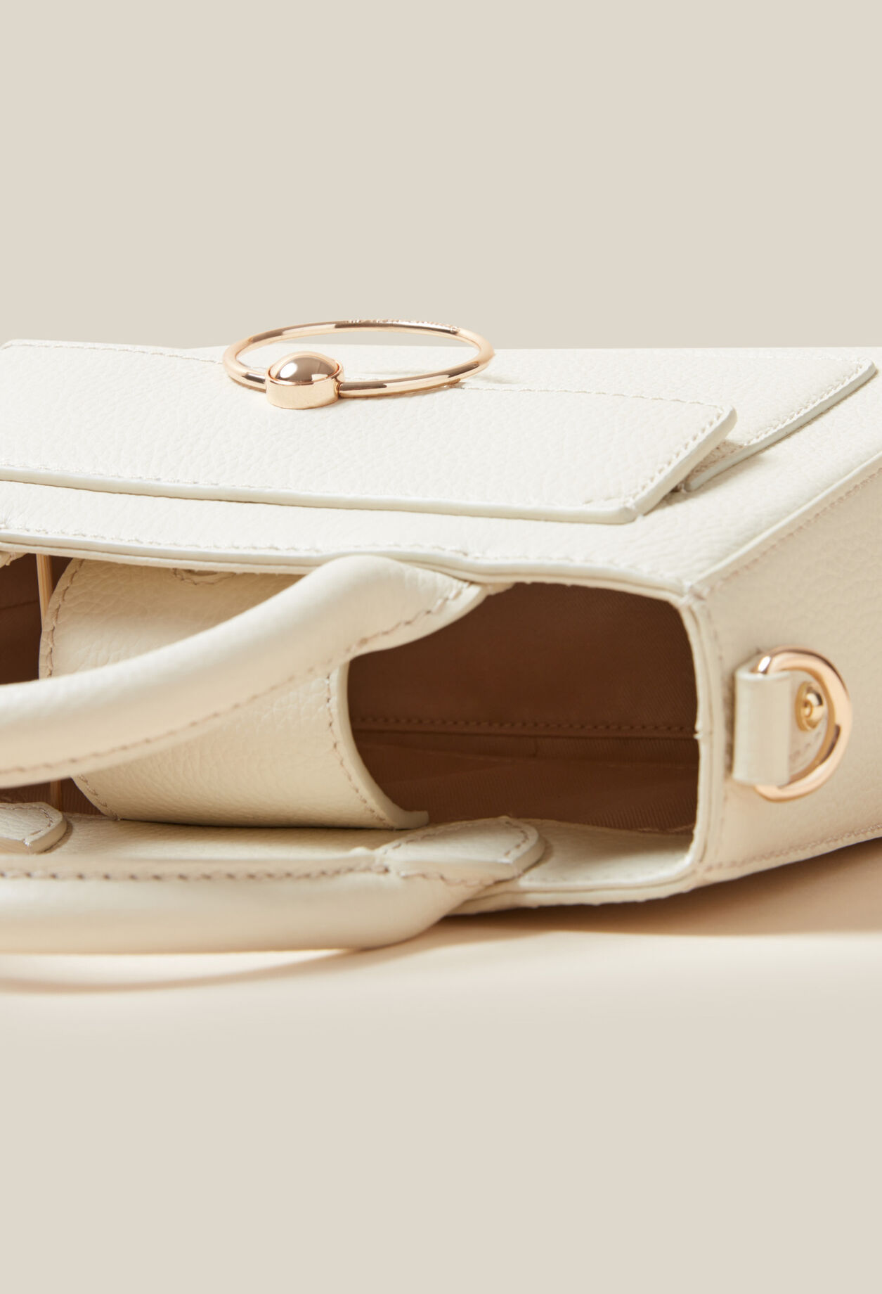 Anouck Tasche genarbtem Leder Kette
