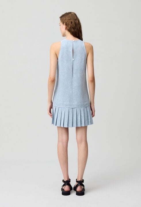 Ärmelloses kurzes Kleid