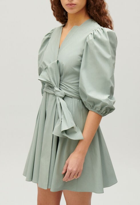 Kurzes Wickelkleid