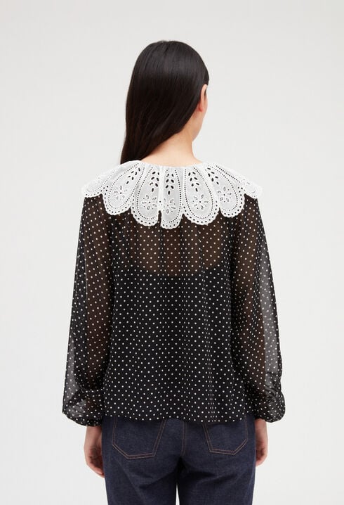 Gepunktete Bluse mit Bubikragen
