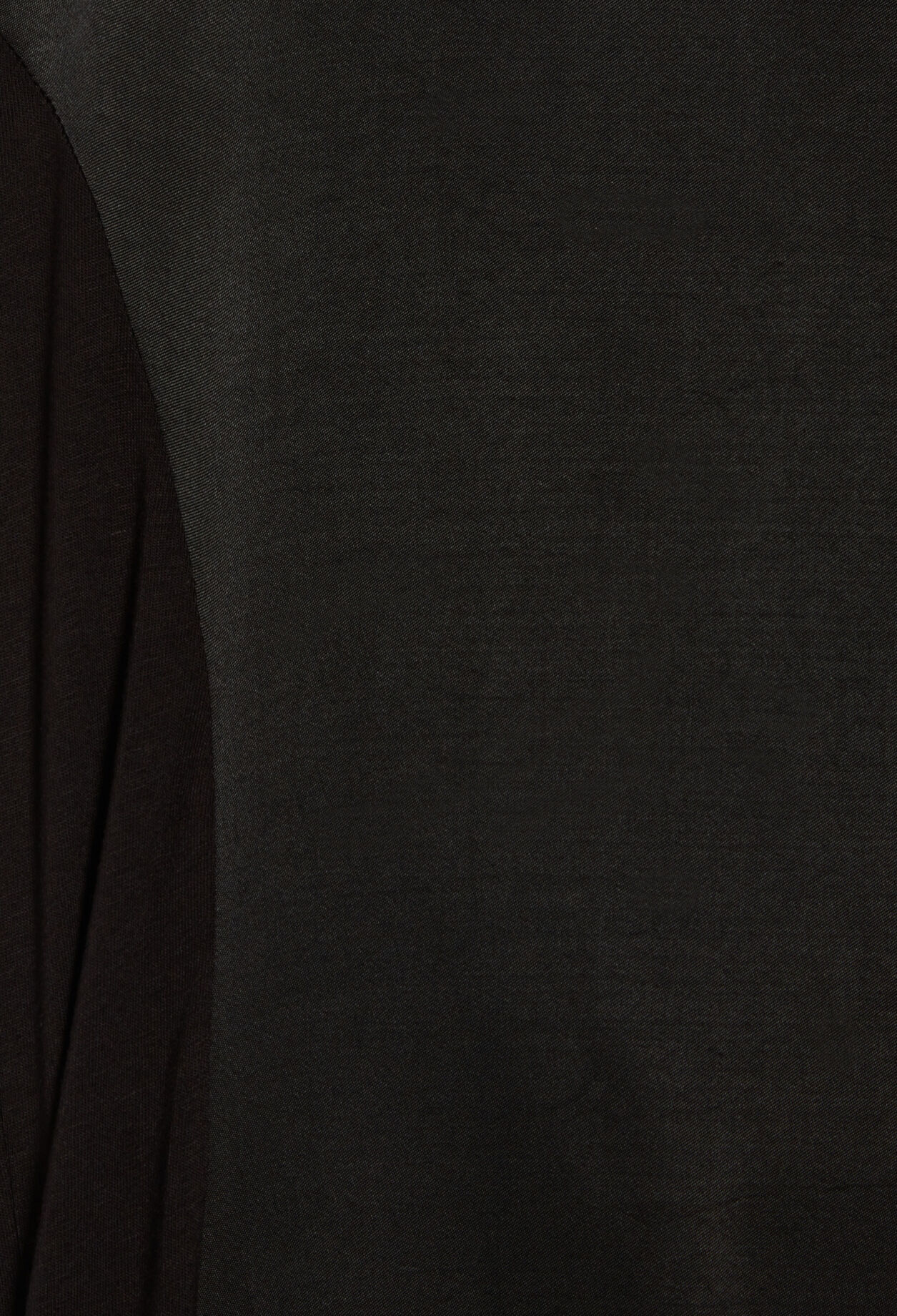 Langes, rückenfreies Kleid