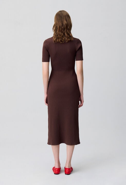 Knielanges Strickkleid
