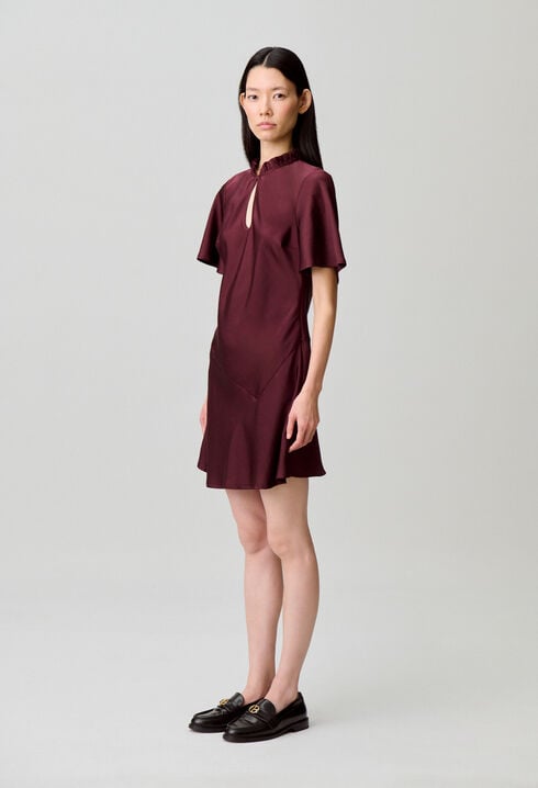 Kurzes Fließendes Kleid